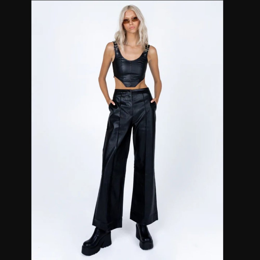 Princess Polly Travis Black Faux Leather Cropped Corset Top 2 - Picture 7 of 13